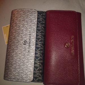Michael Kors wallet